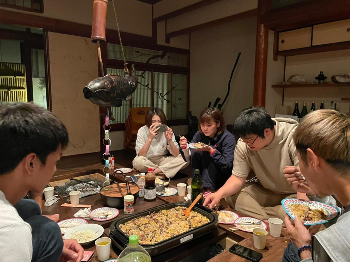 Guesthouse Omoya--全個室--囲炉裏のぬくもりと共にグループの絆を深める古民家宿でゆっくりとした時間を-6名部屋-6名部屋-8名部屋--最大20名-ペット同伴可は一室のみ- Matsuyama  Esterno foto