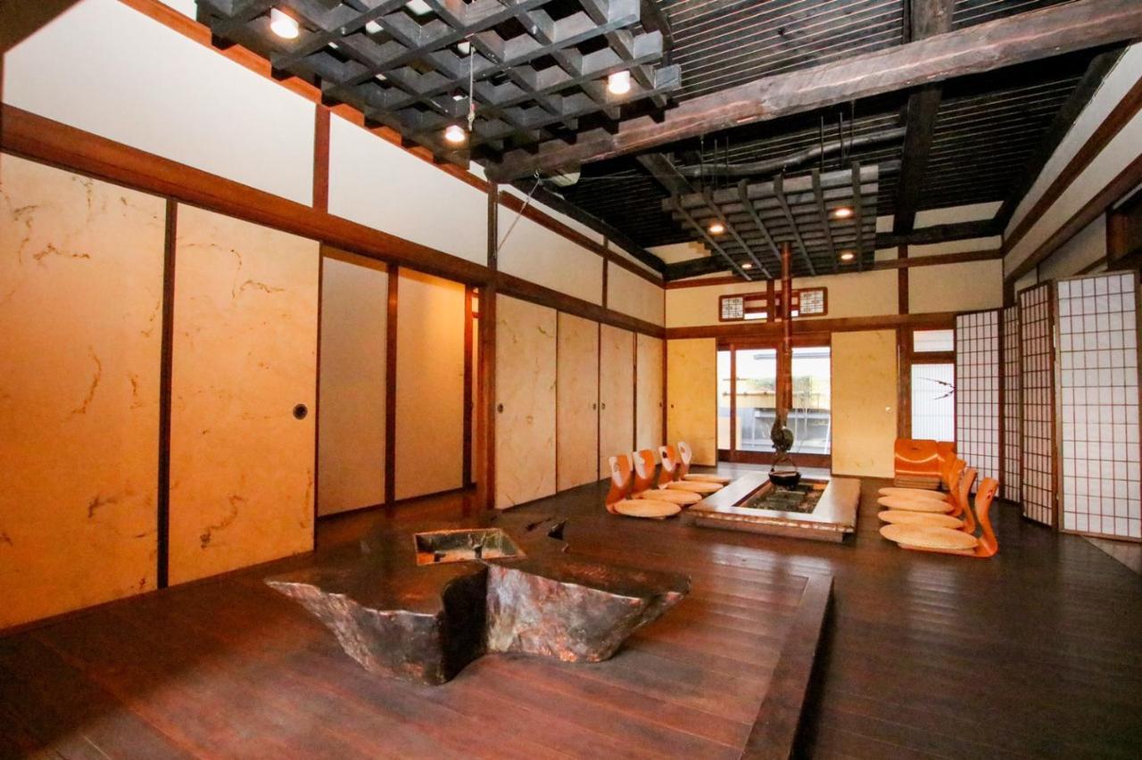 Guesthouse Omoya--全個室--囲炉裏のぬくもりと共にグループの絆を深める古民家宿でゆっくりとした時間を-6名部屋-6名部屋-8名部屋--最大20名-ペット同伴可は一室のみ- Matsuyama  Esterno foto